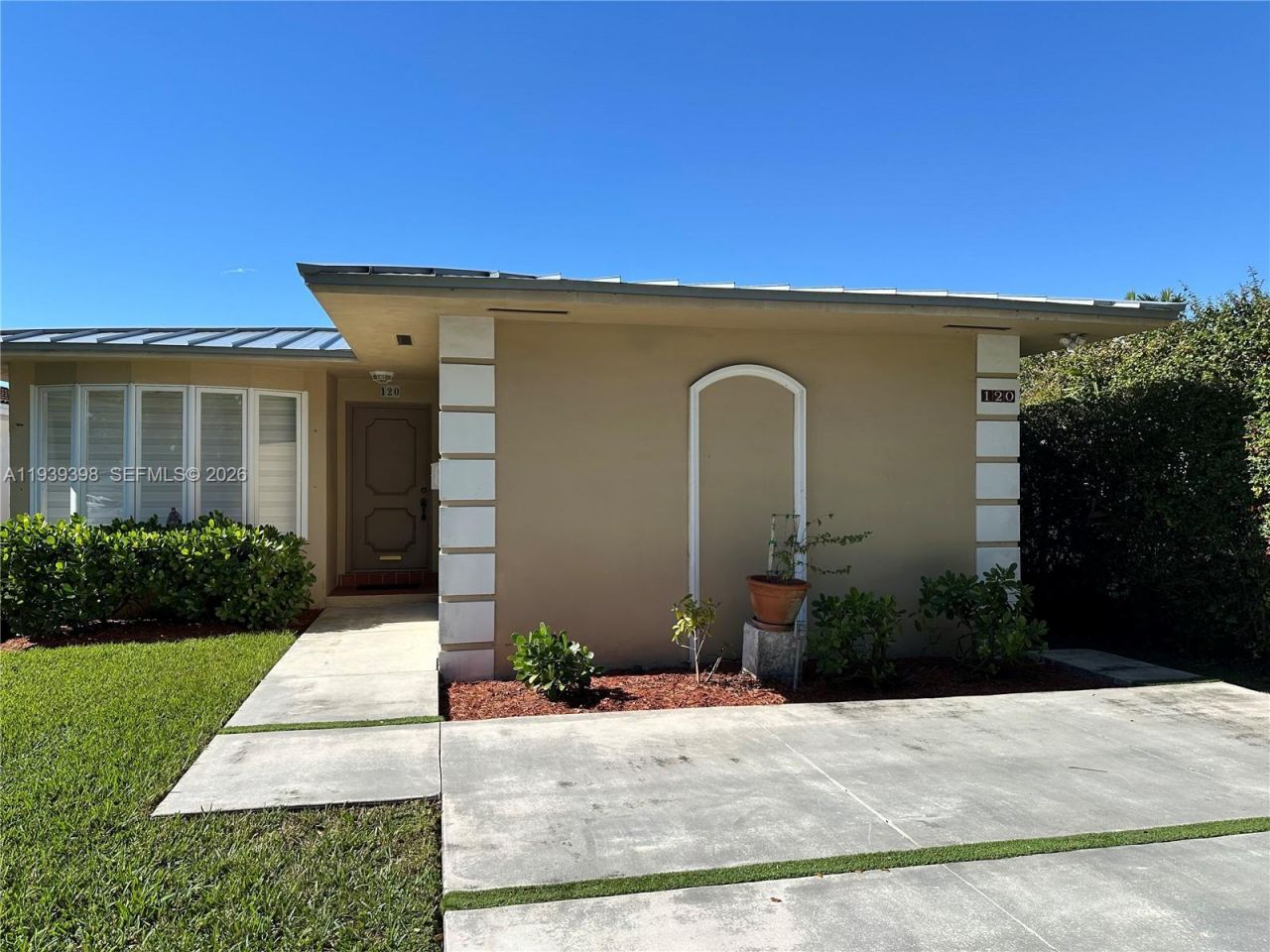 120 Pocatella St, Unit 120, Miami Springs, FL 33166 Photo