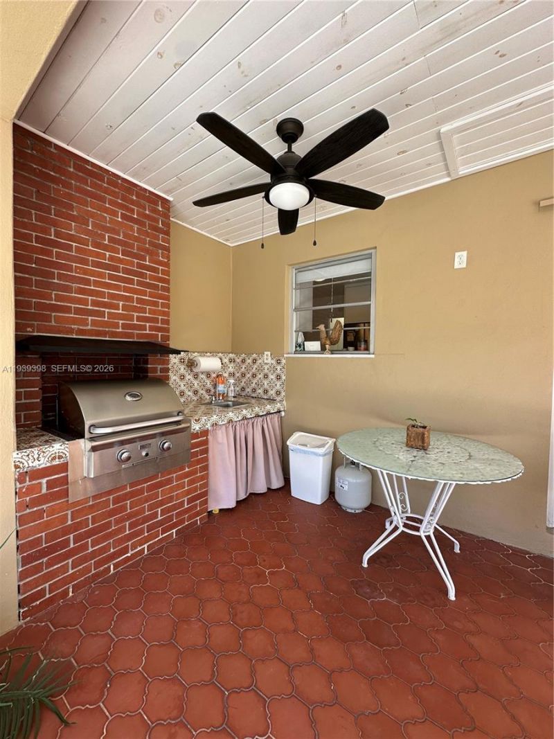 120 Pocatella St, Unit 120, Miami Springs, FL 33166 Photo