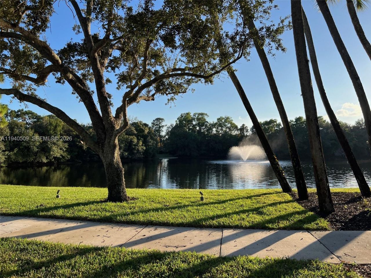 184 W Bay Cedar Cir, Jupiter, FL 33458 Photo