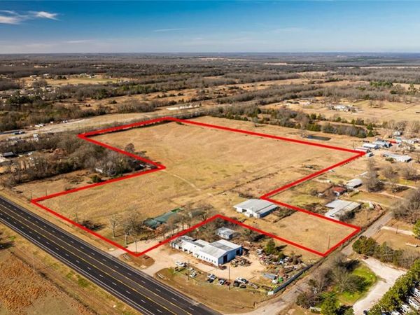 4685 Highway 82 E , Paris, TX 75462