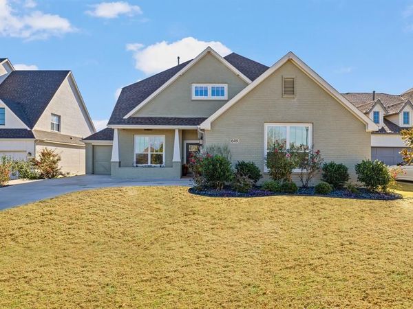 649 Prairie Avenue, Aledo, TX 76008