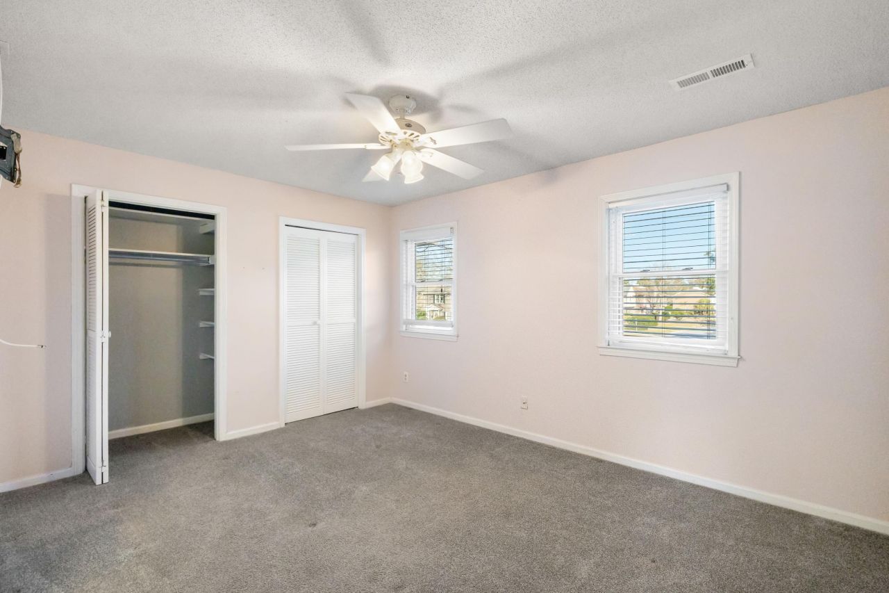 963 Cottingham Drive Photo 8