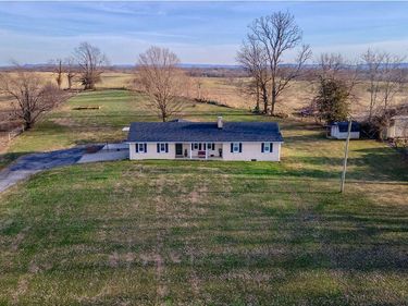 10405 E KY-52 , Paint Lick, KY 40461