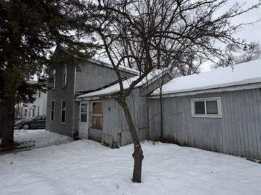 220 Pearl Street, Pinckney Vlg, MI 48169