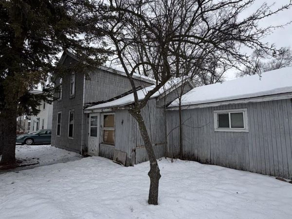 220 Pearl Street, Pinckney Village, Mi 48169