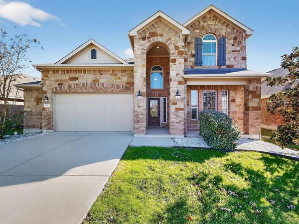 102 Plantain DR, Hutto, TX 78634