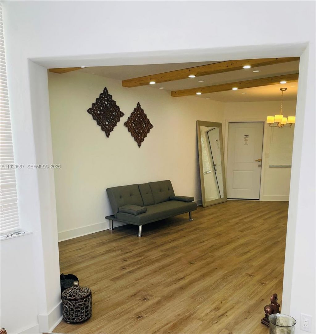 18740 NE 18th Ave , Unit 142, Miami, FL 33179 Photo