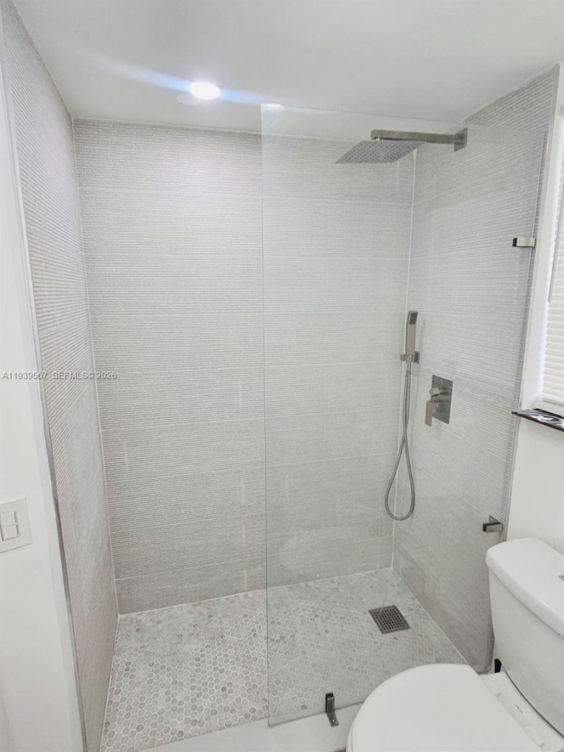 18740 NE 18th Ave , Unit 142, Miami, FL 33179 Photo