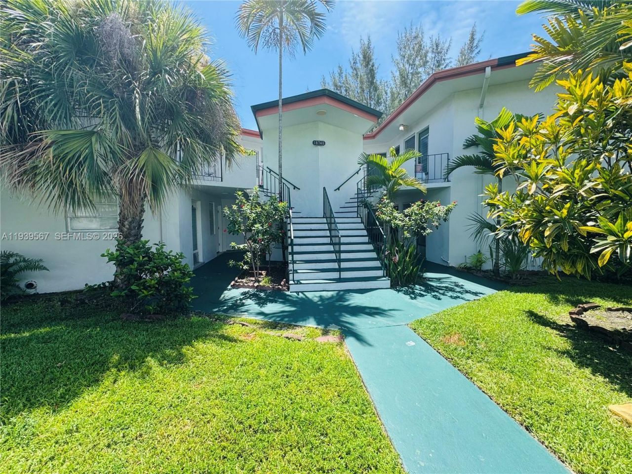 18740 NE 18th Ave , Unit 142, Miami, FL 33179 Photo