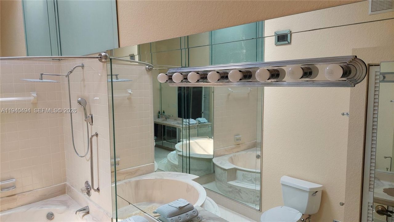 2675 S Parkview Dr, Unit 2675, Hallandale Beach, FL 33009 Photo