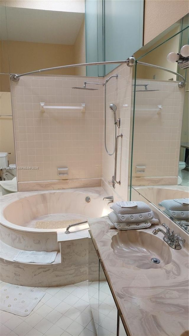 2675 S Parkview Dr, Unit 2675, Hallandale Beach, FL 33009 Photo