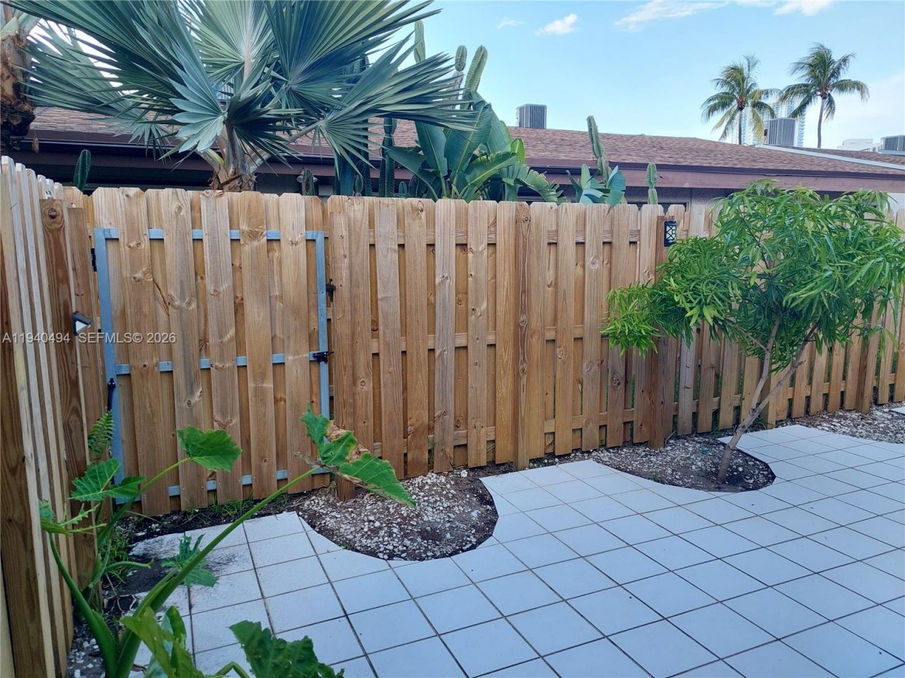 2675 S Parkview Dr, Unit 2675, Hallandale Beach, FL 33009 Photo