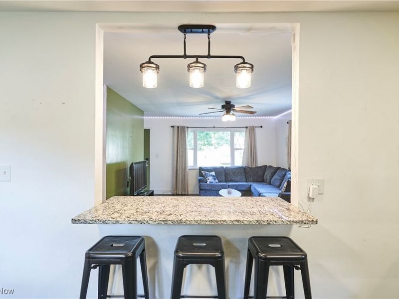 635 N Hawkins Avenue, Akron, OH 44313 Photo 14