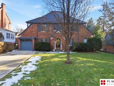 2017 N 55 Street, Omaha, NE 68104