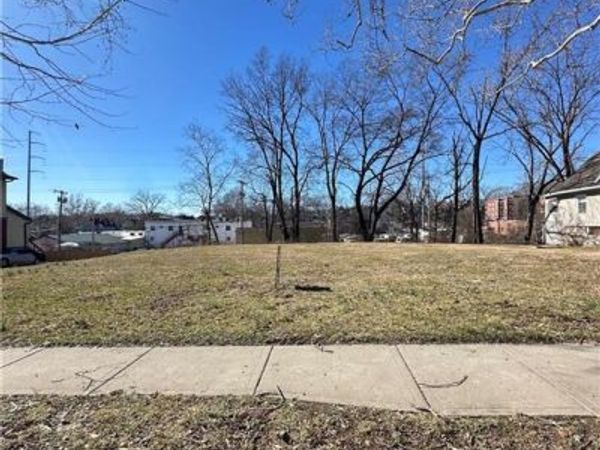 4316 Forest Avenue, Kansas City, MO 64110