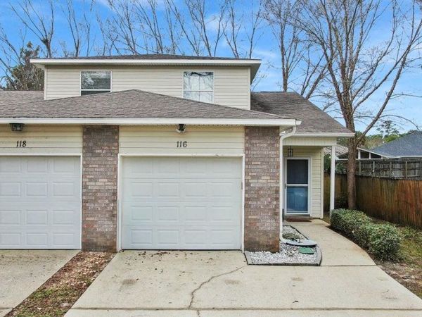 116 Dolphin Road, Mary Esther, FL 32569