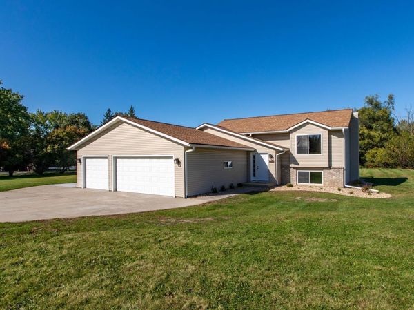 5897 Woodrose Court SE, Rochester, MN 55904