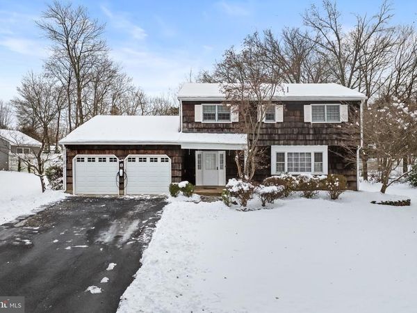 8 LIBERTY LA, SOMERSET, NJ 08873