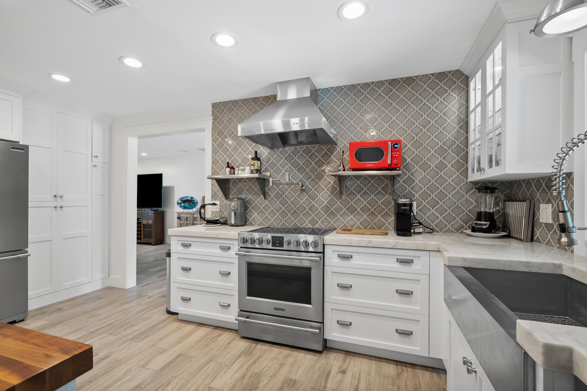 3 Mandalay Road, Sewalls Point, FL 34996 Photo