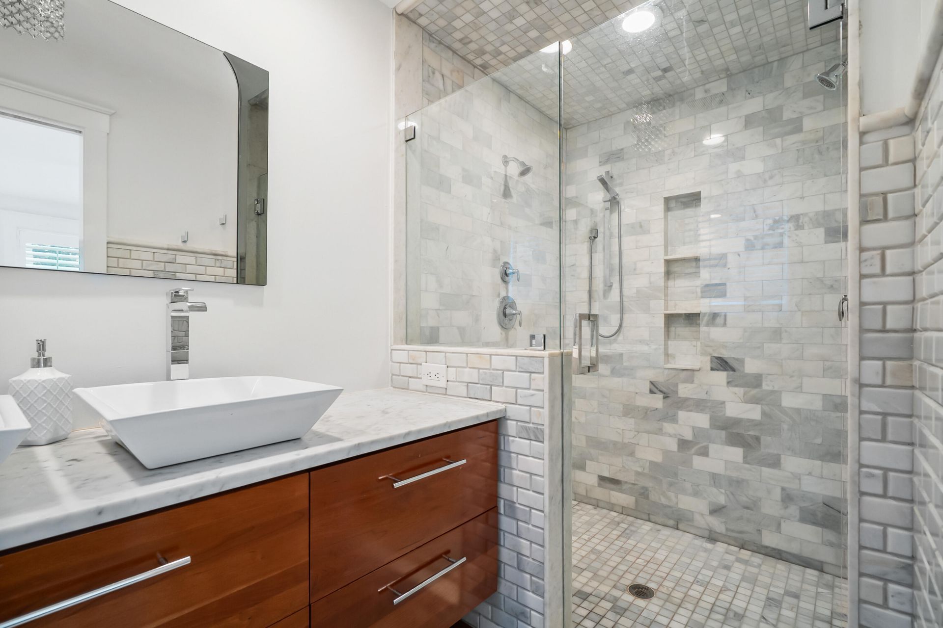 3 Mandalay Road, Sewalls Point, FL 34996 Photo