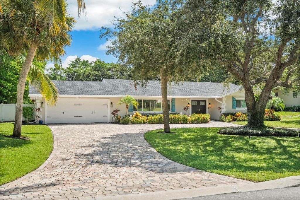 3 Mandalay Road, Sewalls Point, FL 34996 Photo