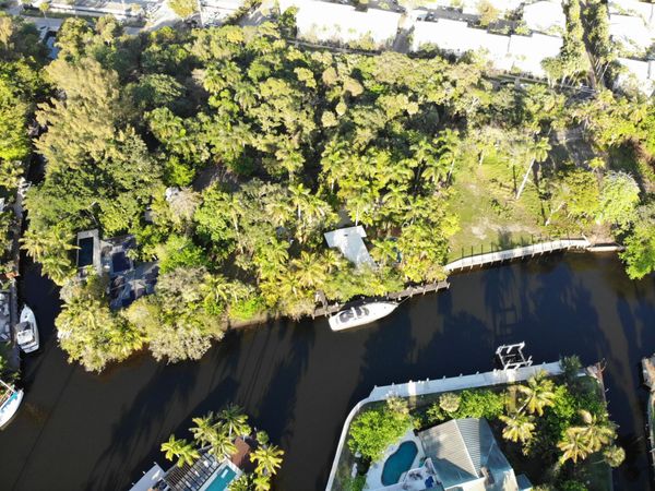 281 SW 14th Way, Fort Lauderdale, FL 33312