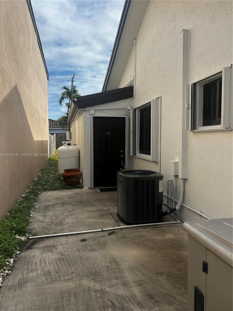 461 SW 89th Ct, Miami, FL 33174 Photo