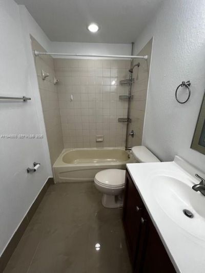 11401 NW 89th St, Unit 101, Doral, FL 33178 Photo