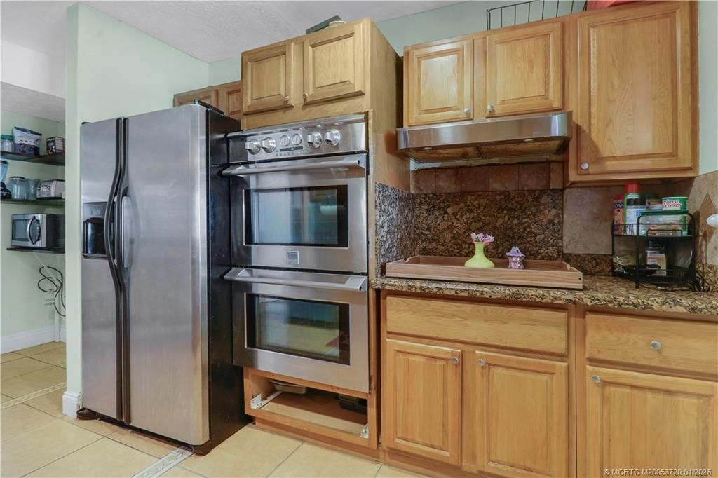 401 SW Ewing Avenue, Port Saint Lucie, FL 34983 Photo