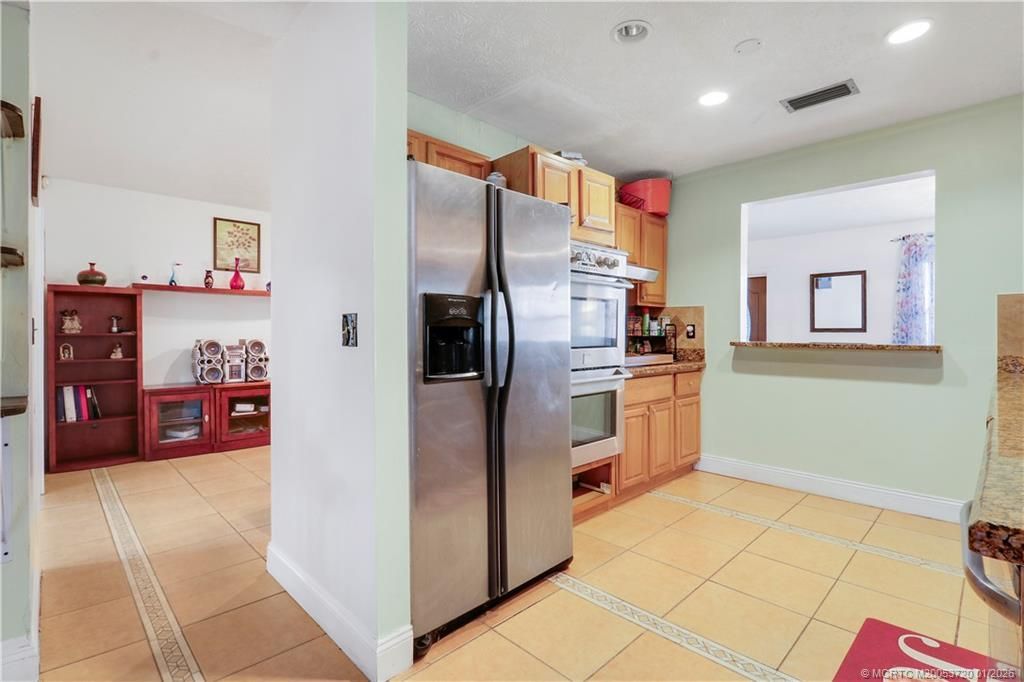 401 SW Ewing Avenue, Port Saint Lucie, FL 34983 Photo