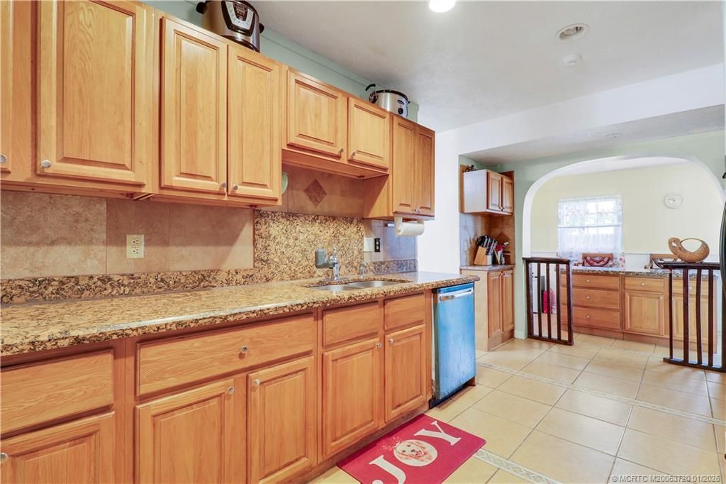 401 SW Ewing Avenue, Port Saint Lucie, FL 34983 Photo