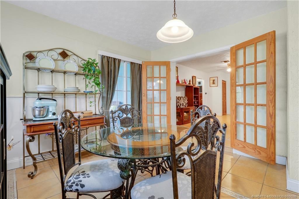 401 SW Ewing Avenue, Port Saint Lucie, FL 34983 Photo