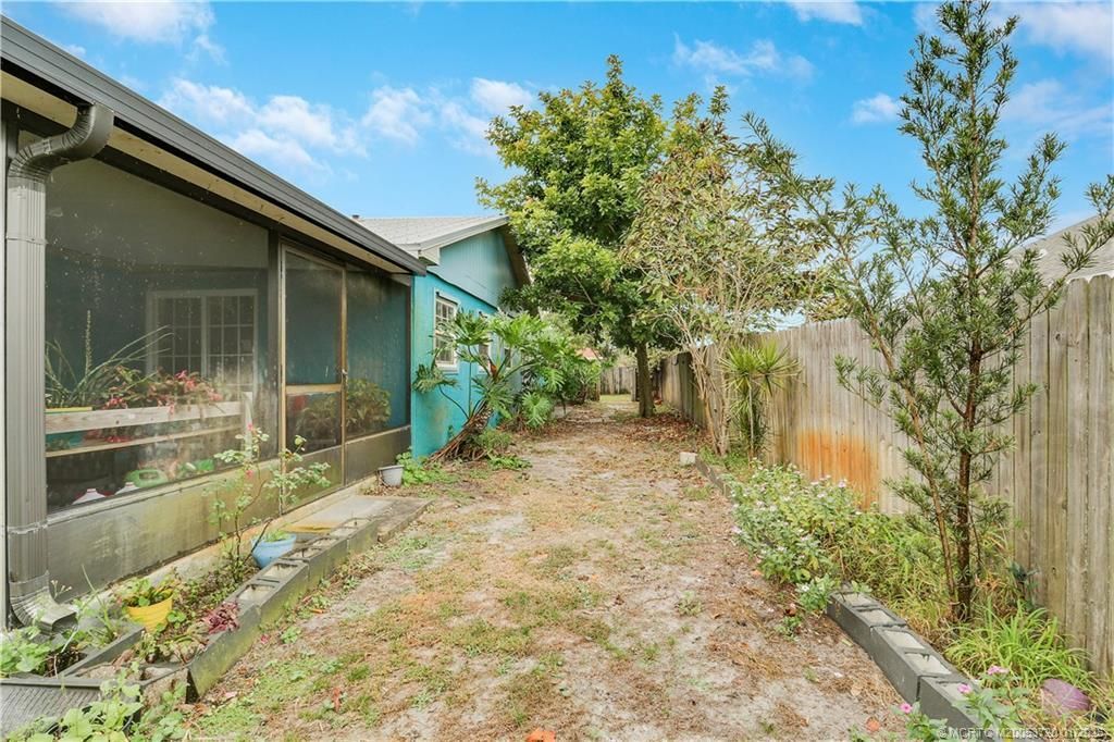 401 SW Ewing Avenue, Port Saint Lucie, FL 34983 Photo