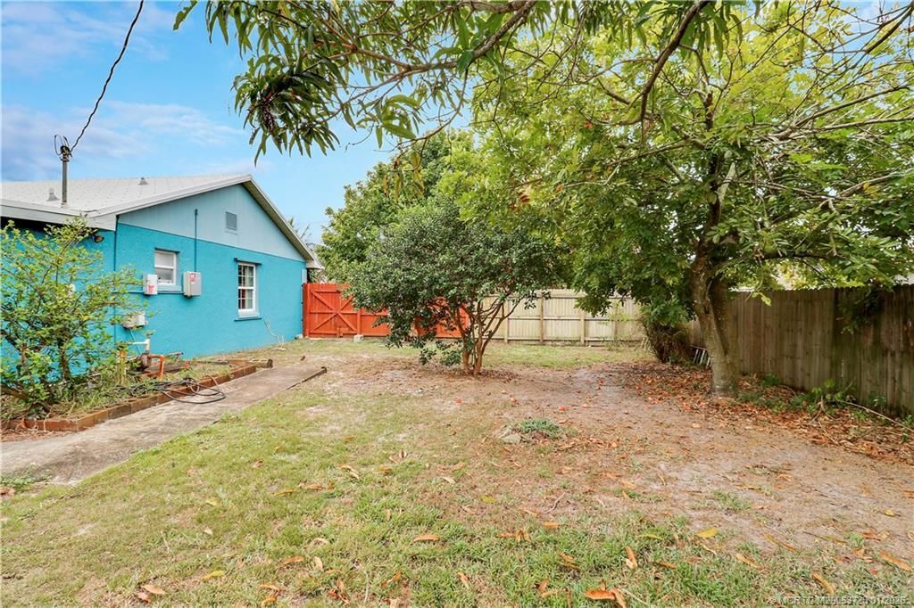 401 SW Ewing Avenue, Port Saint Lucie, FL 34983 Photo