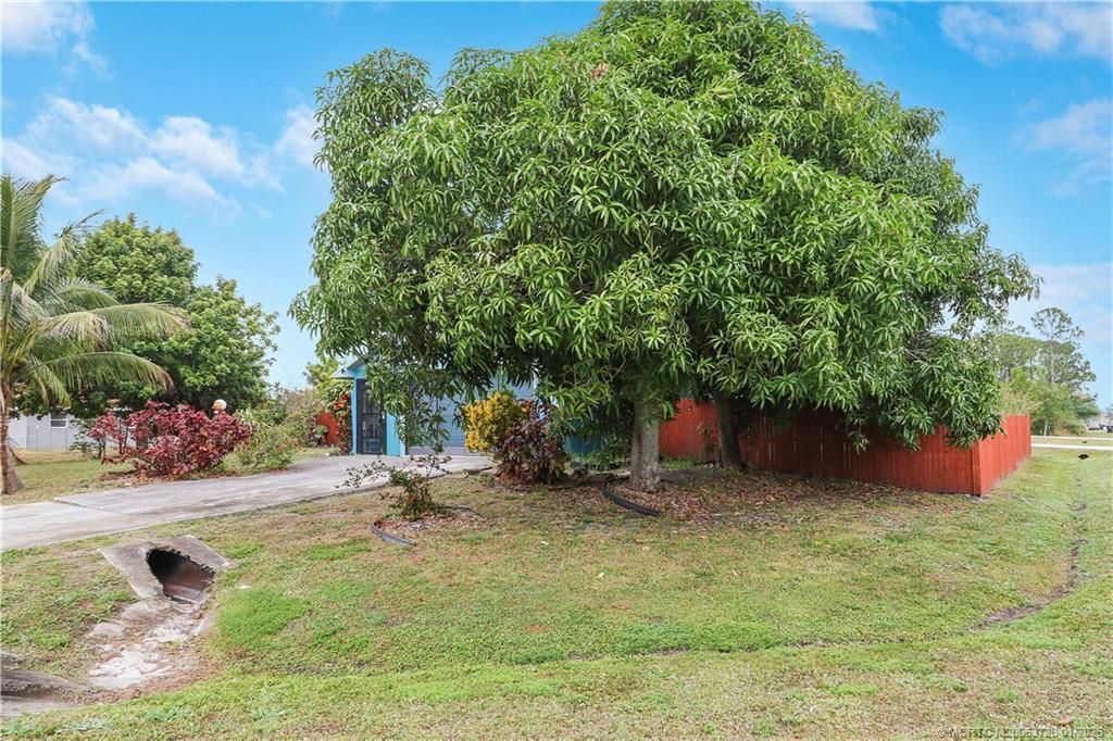 401 SW Ewing Avenue, Port Saint Lucie, FL 34983 Photo