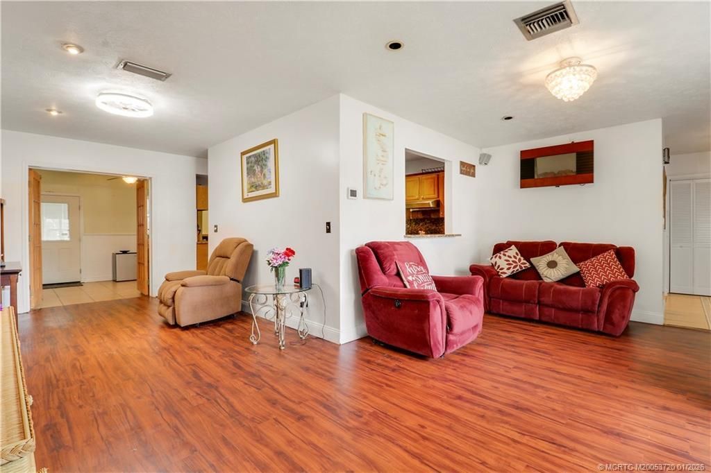 401 SW Ewing Avenue, Port Saint Lucie, FL 34983 Photo