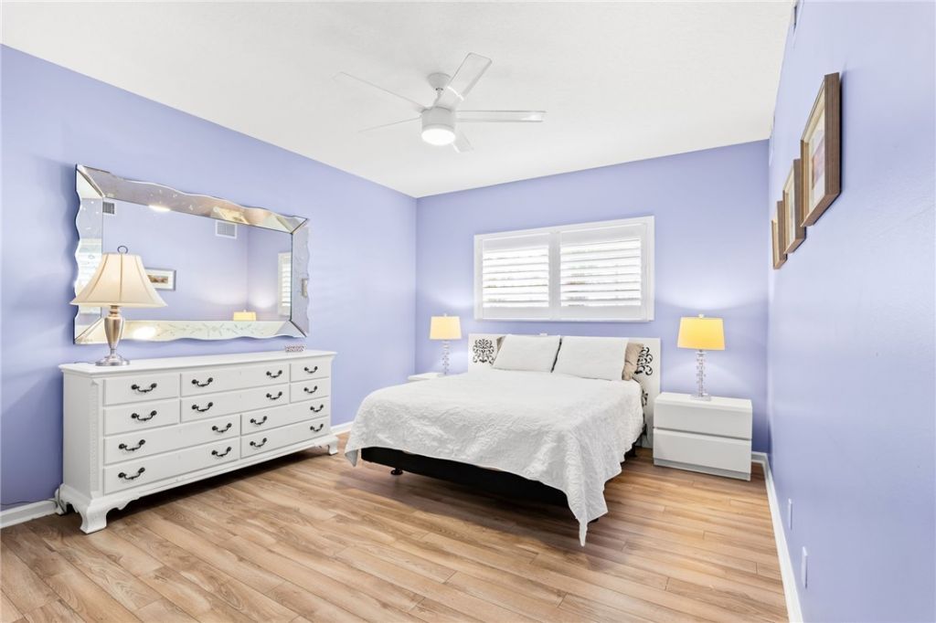 512 7th Square, Unit 101, Vero Beach, FL 32962 Photo