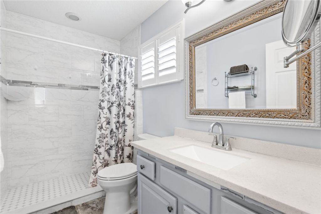 512 7th Square, Unit 101, Vero Beach, FL 32962 Photo