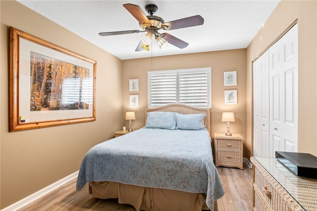 512 7th Square, Unit 101, Vero Beach, FL 32962 Photo