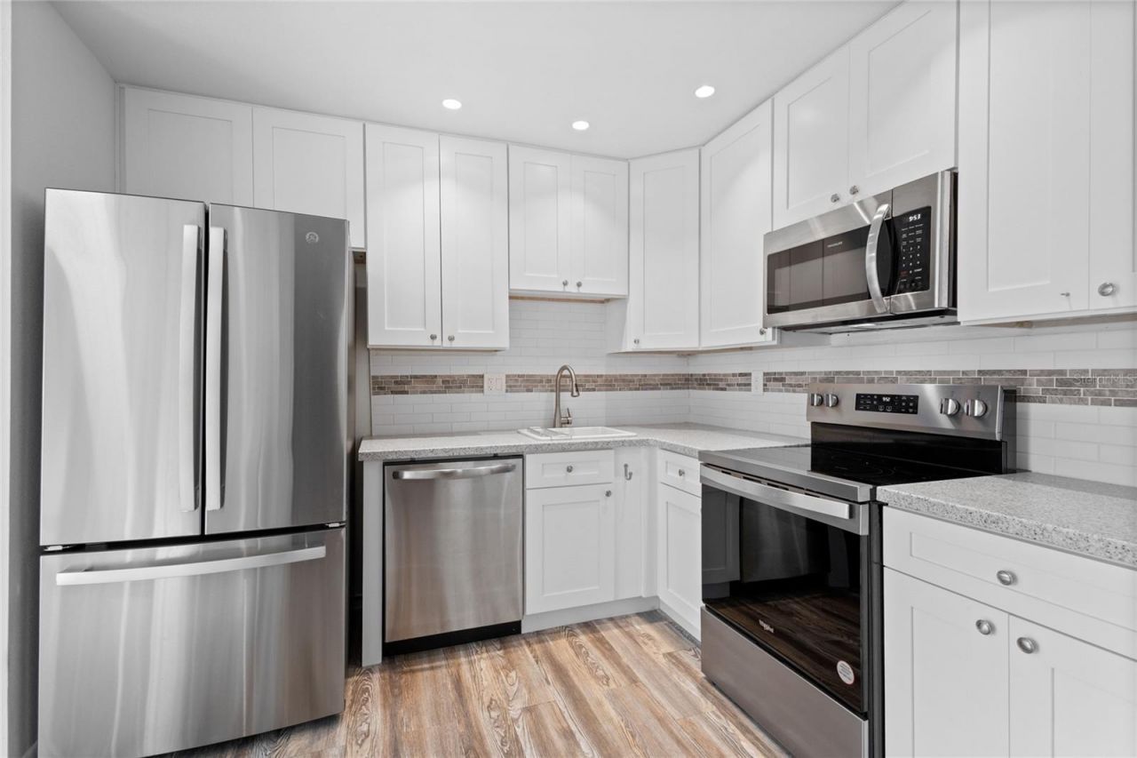 3801 42nd Street W, Bradenton, FL 34205 Photo