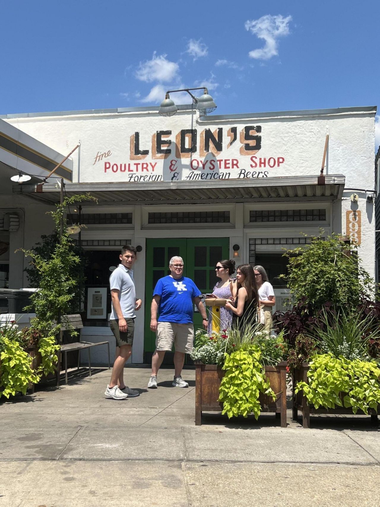 680 King Street Photo 19