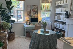 680 King Street photo 4