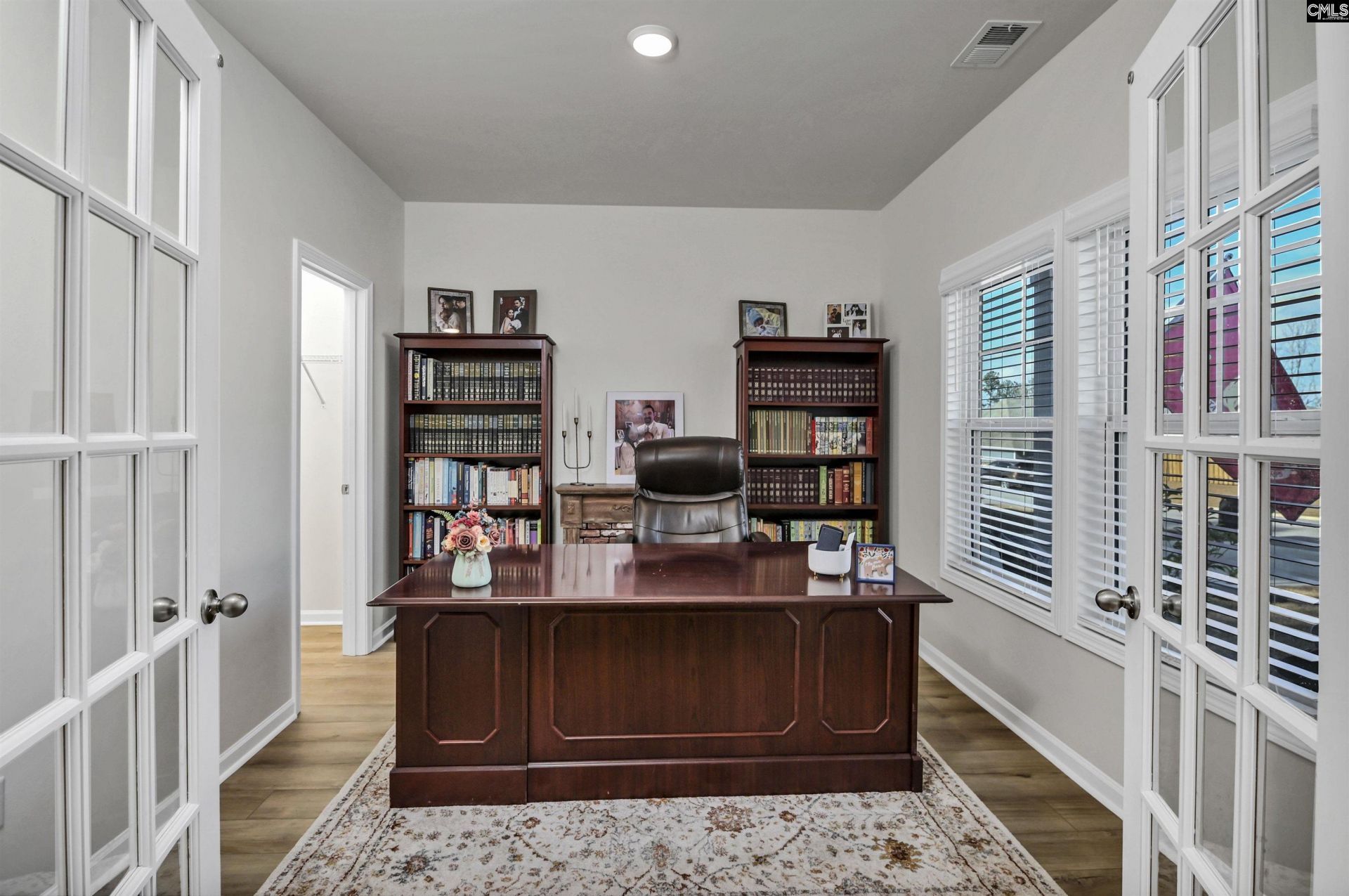 820 Tradesman Avenue Photo 9