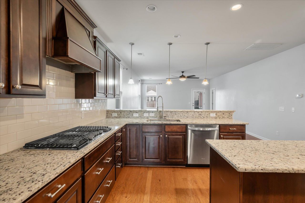 2902 Rutherford Way Photo 13