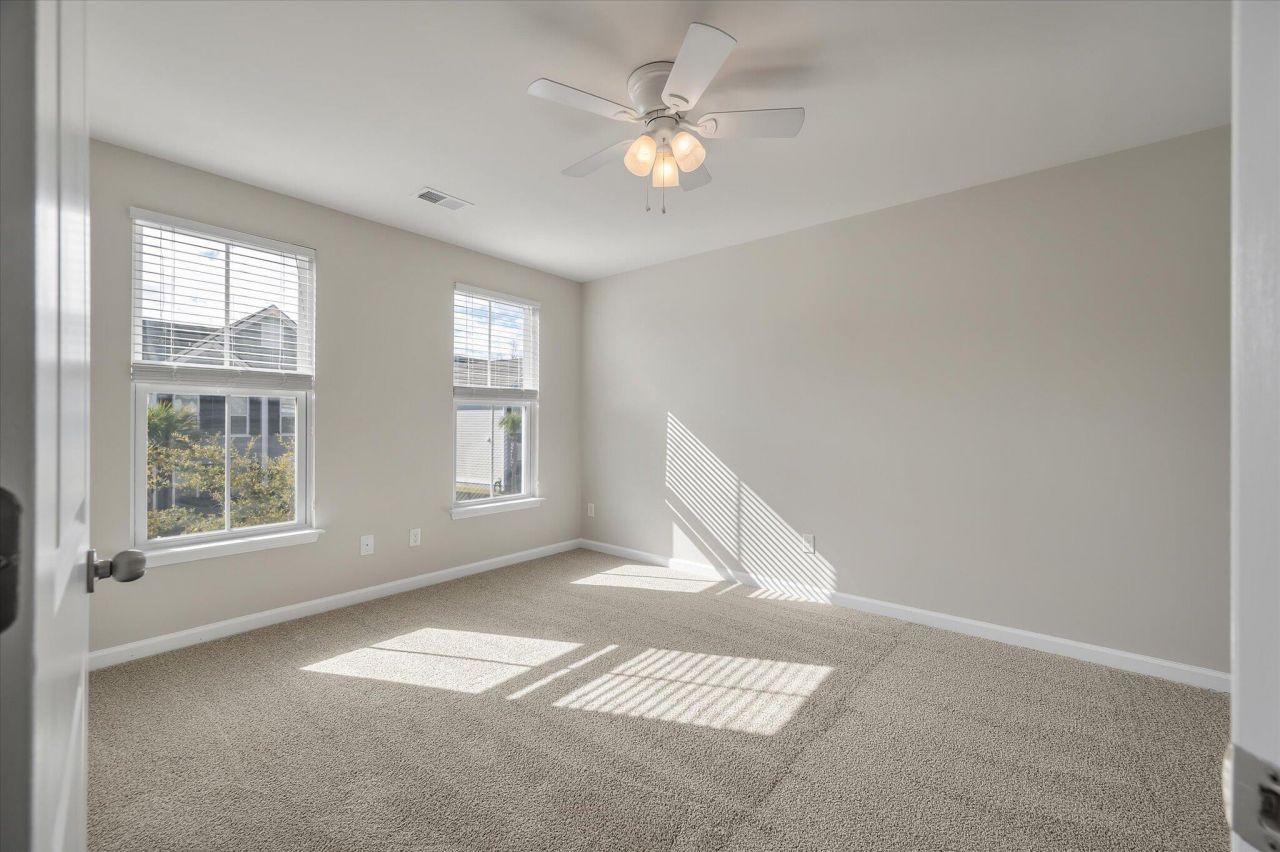 2902 Rutherford Way Photo 32