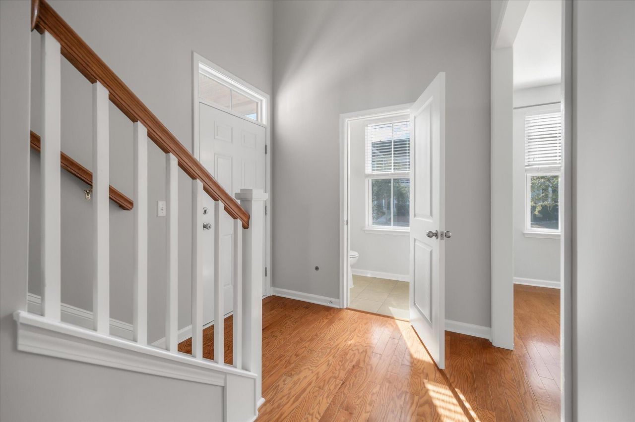 2902 Rutherford Way Photo 9