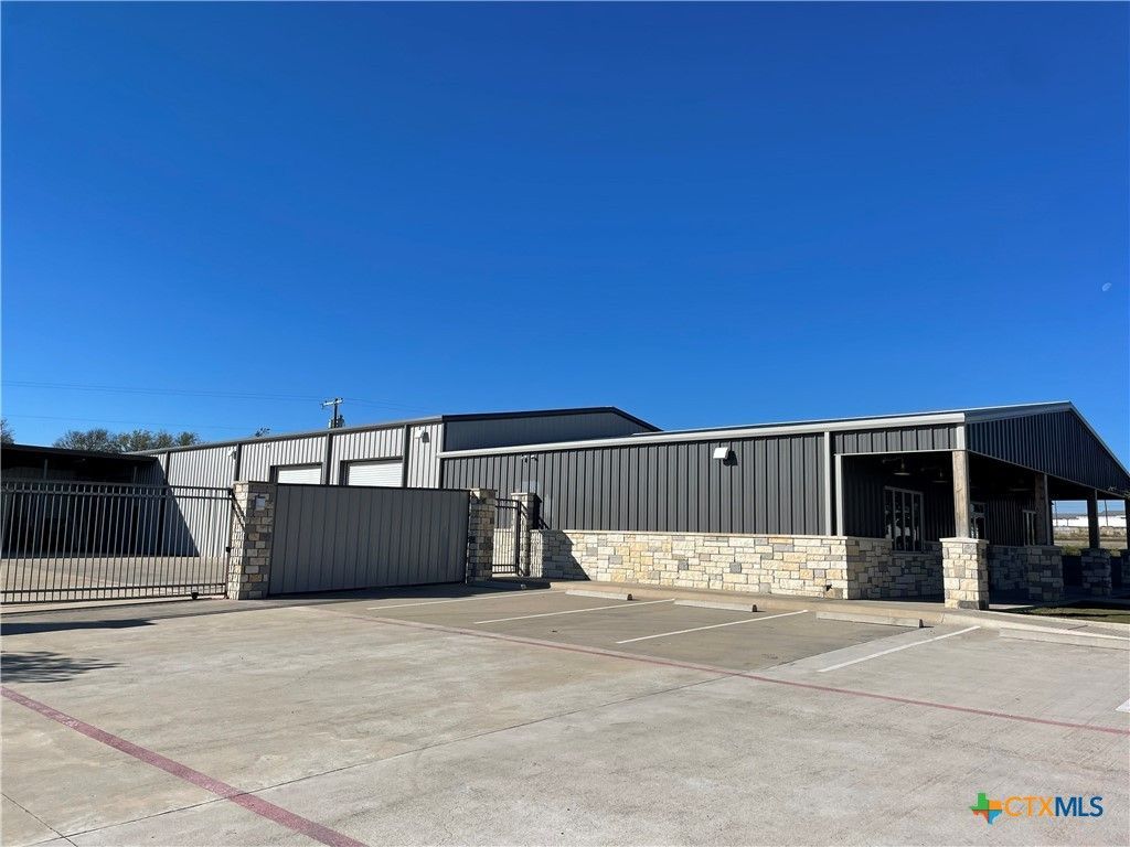 104 W Veterans Memorial Boulevard, Harker Heights, TX 76548 Main Photo