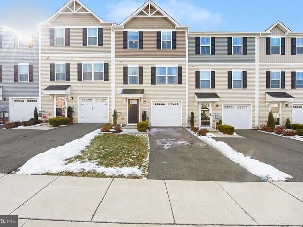 31 FOXWOOD DRIVE, GILBERTSVILLE, PA 19525
