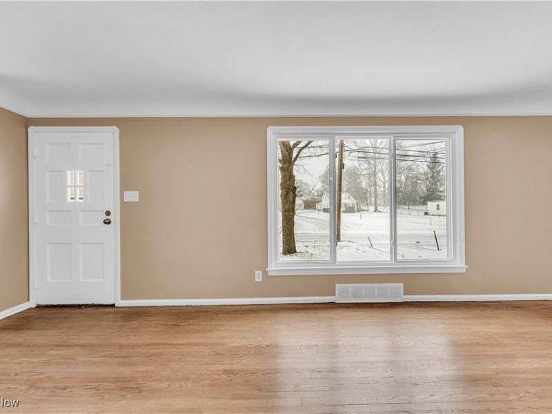 4693 Liberty Road, South Euclid, OH 44121 Photo 3