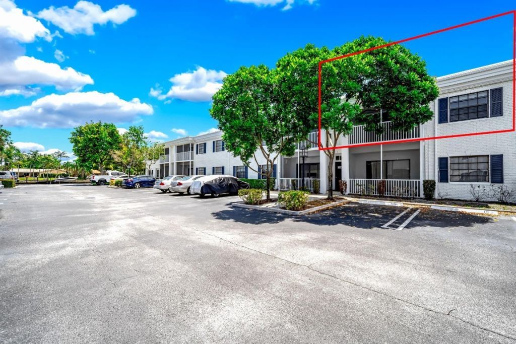 150 Cypress Club Drive, Unit 528, Pompano Beach, FL 33060 Photo